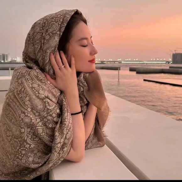 COPY - Unlisted items live show - Picture 10 of 15